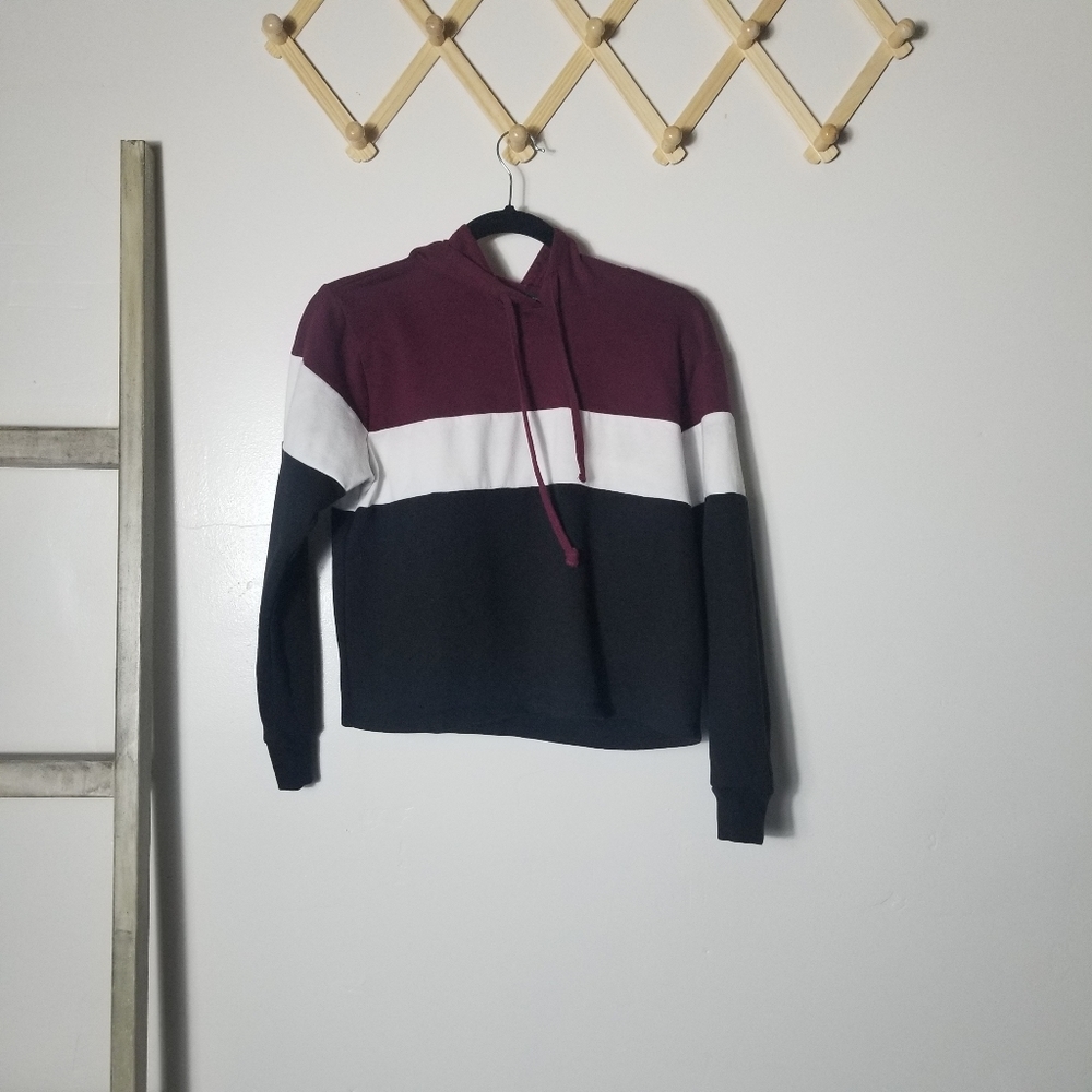 AMBIANCE CROPPED HOODIE MAROON WHITE BLACK SIZE SMALL